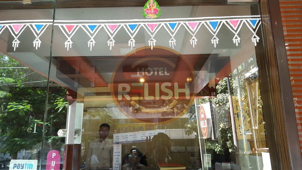 Hotel Relish Vadodara Exterior foto